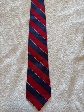 Tommy Hilfiger Men's Silk Striped Tie - Red and Navy Blue